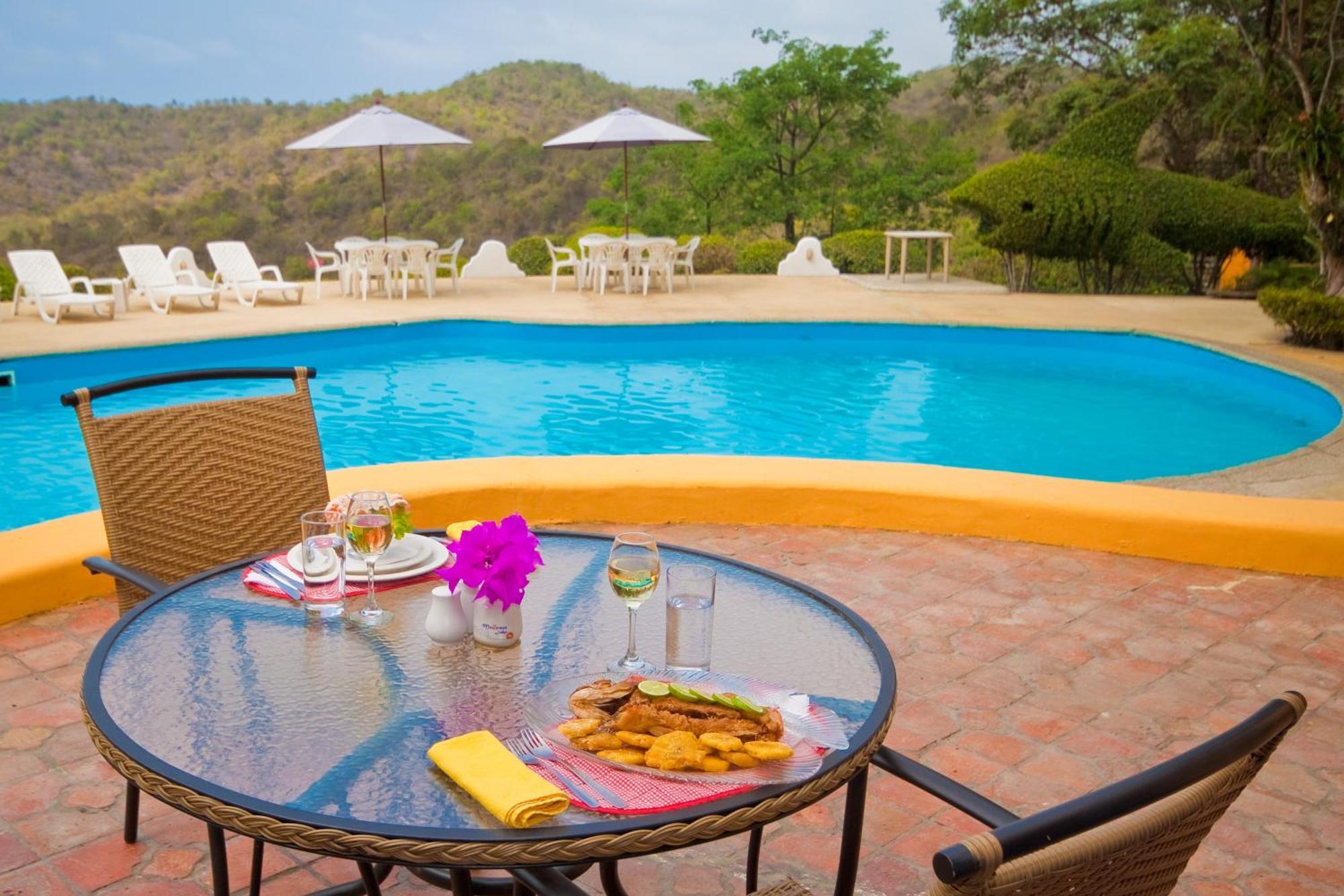 Mantaraya Lodge Puerto Lopez Bagian luar foto