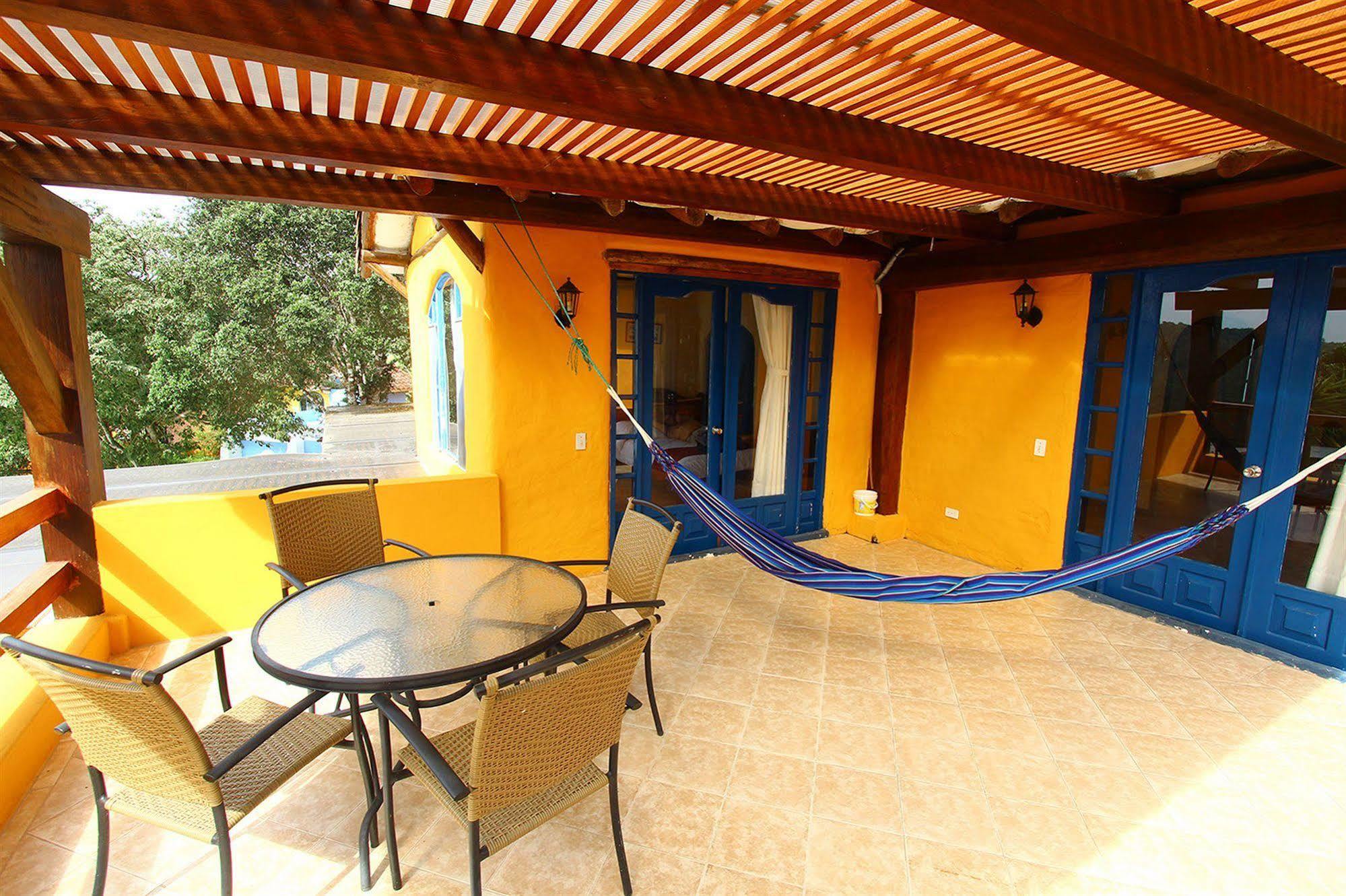 Mantaraya Lodge Puerto Lopez Bagian luar foto